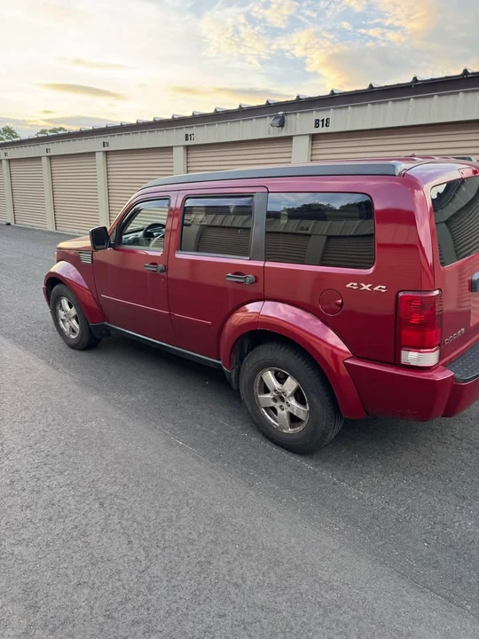 2009 Dodge Nitro - Image 5 of 11