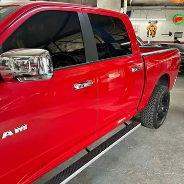 2009 Dodge Ram 1500 Crew Cab ST Pickup 4D 5 1/2 ft