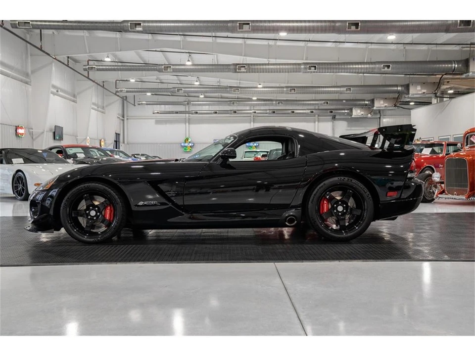 2009 Dodge Viper 4th Gen - Image 4 of 31