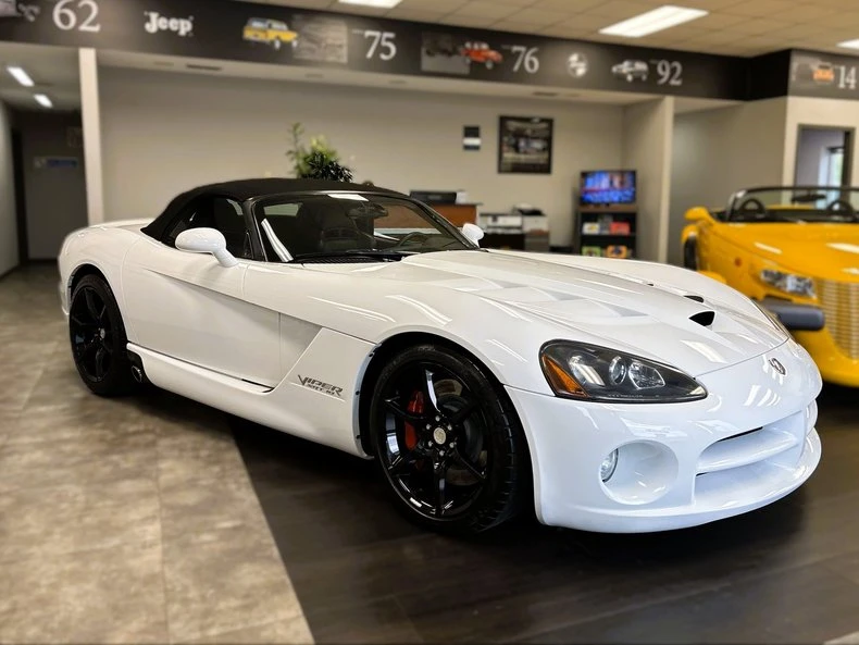 2009 Dodge Viper 4th Gen - Image 4 of 17