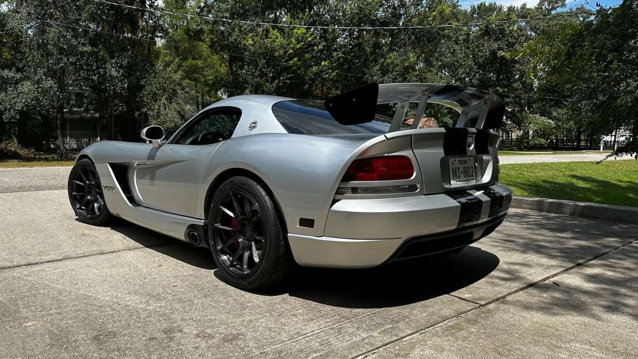 2009 Dodge Viper 4th Gen - Image 3 of 10