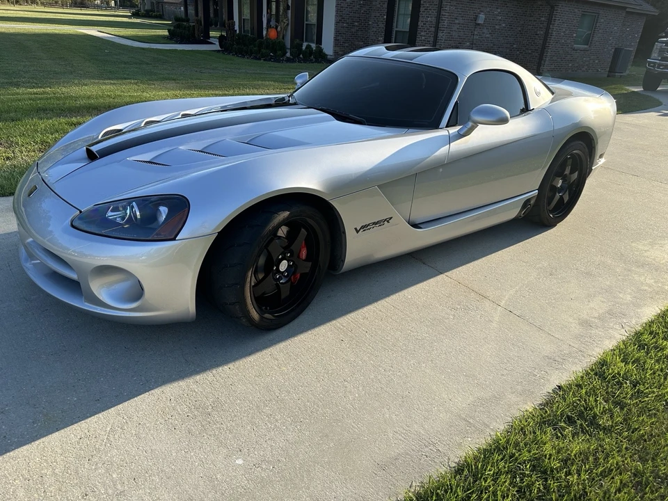 2009 Dodge Viper 4th Gen - Image 2 of 21