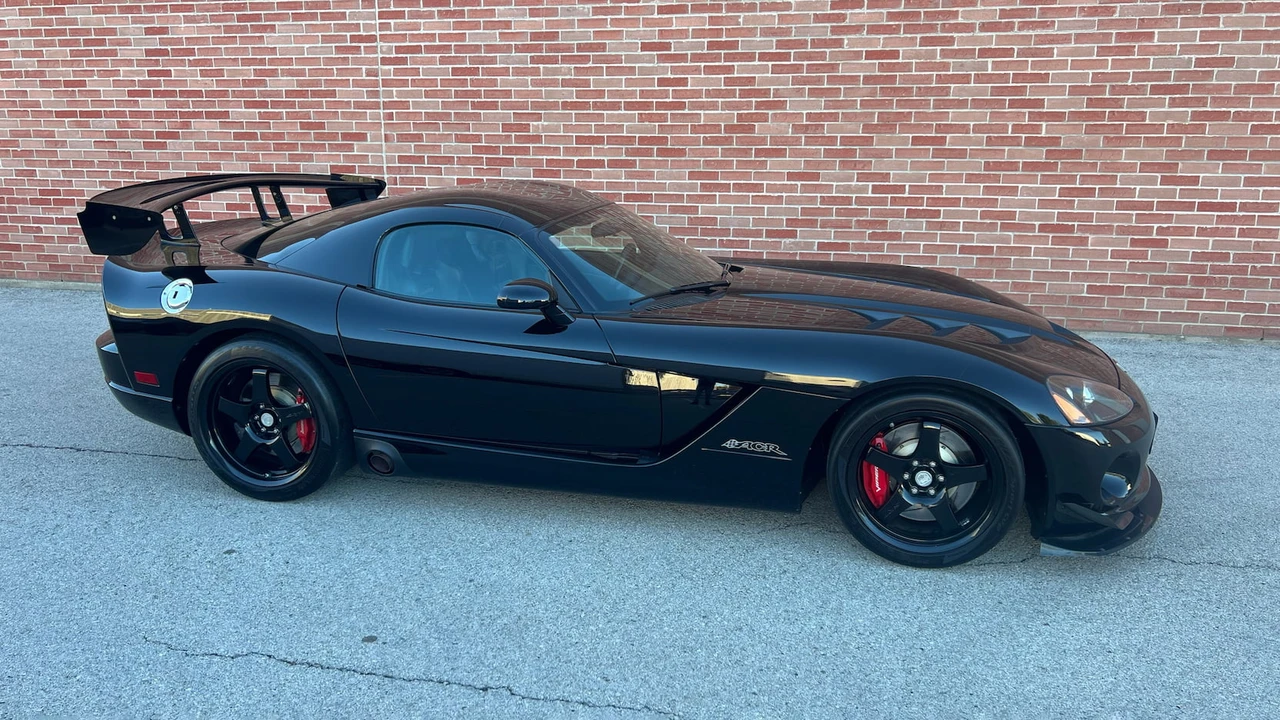 2009 Dodge Viper ACR 4th Gen - Image 2 of 13