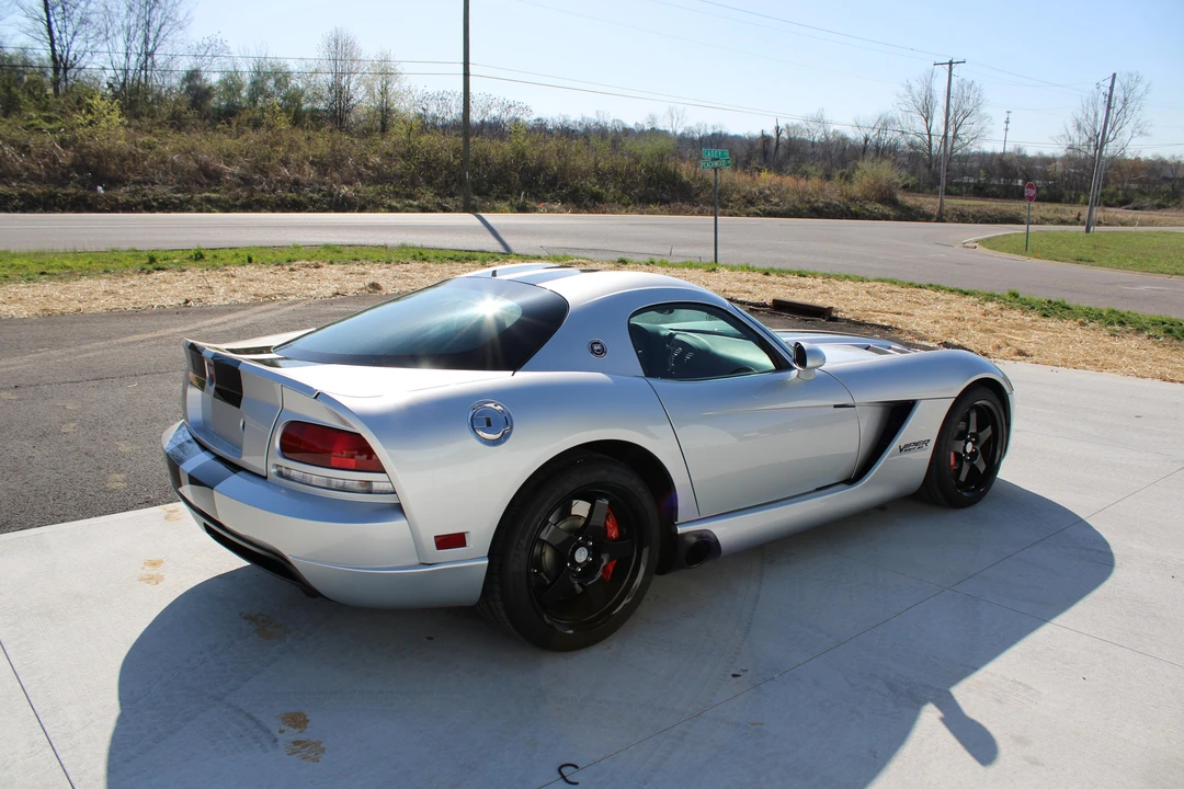 2009 Dodge Viper 4th Gen - Image 15 of 31