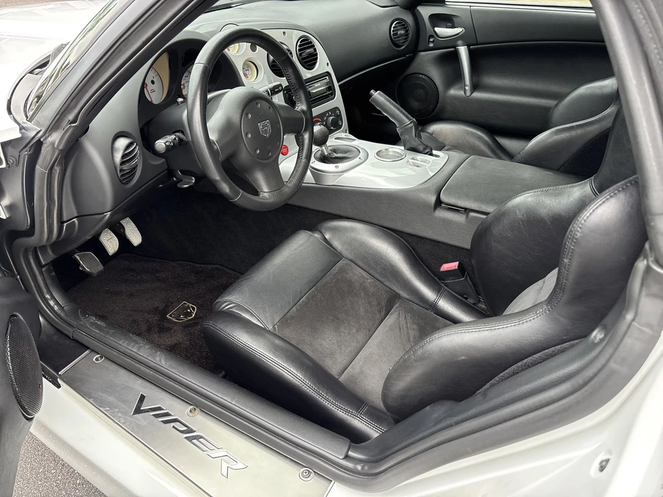 2009 Dodge Viper 4th Gen - Image 9 of 18