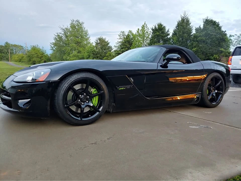 2009 Dodge Viper 4th Gen - Image 2 of 8