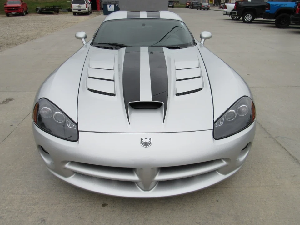 2009 Dodge Viper 4th Gen - Image 2 of 12