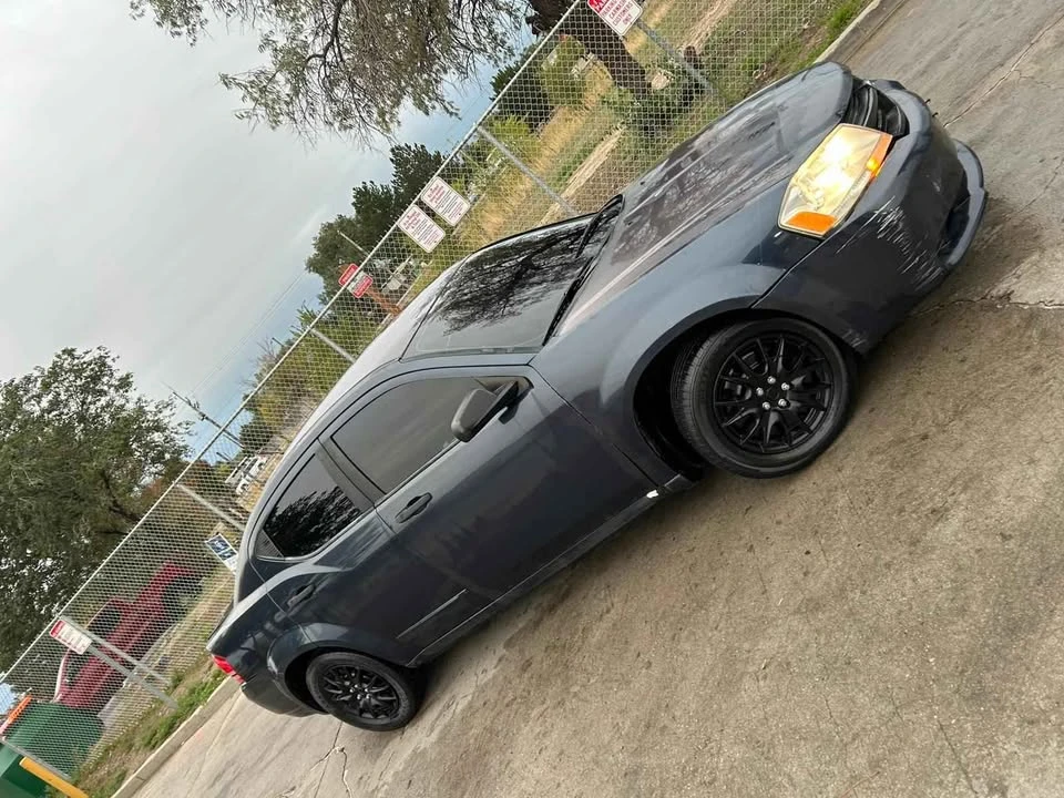 2009 Dodge Avenger Sedan - Image 3 of 9
