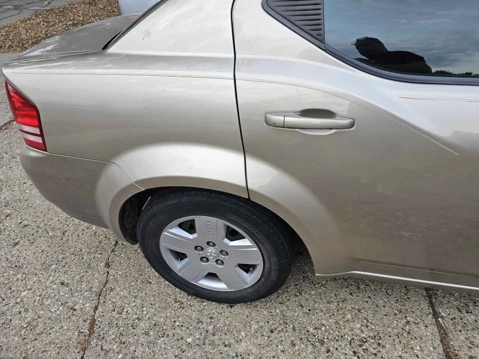 2009 Dodge Avenger Sedan - Image 10 of 10