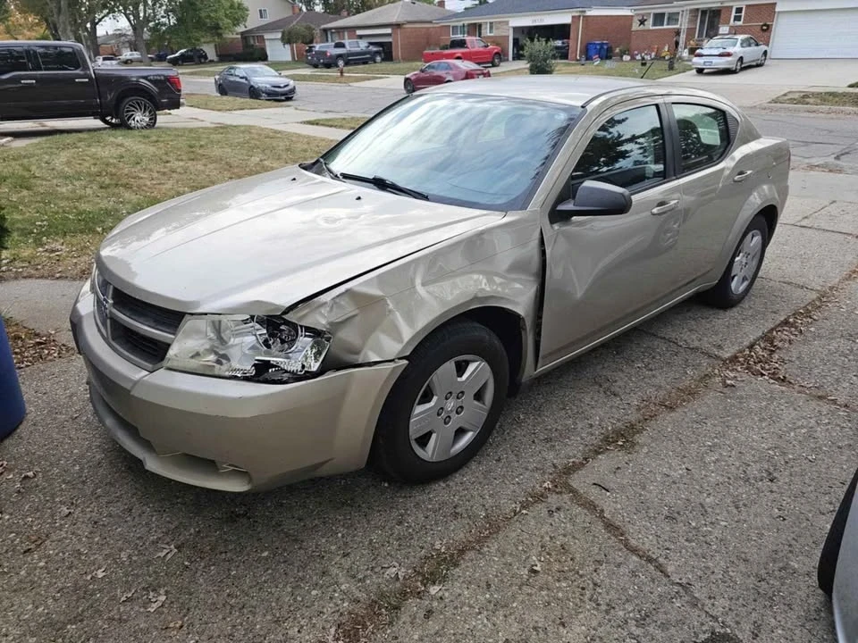 2009 Dodge Avenger Sedan - Image 4 of 10
