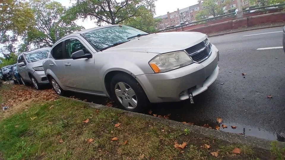 2009 Dodge Avenger Sedan - Image 7 of 11
