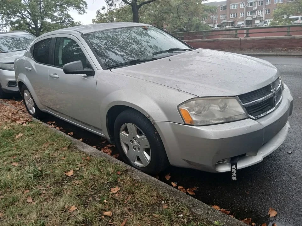 2009 Dodge Avenger Sedan - Image 2 of 11