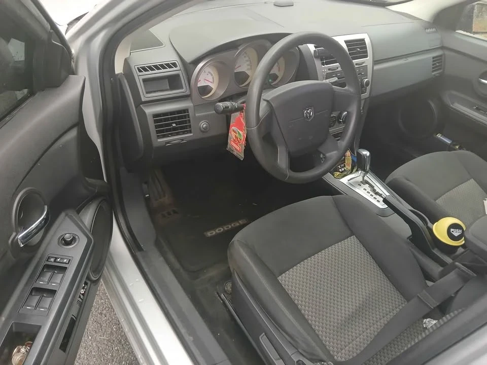 2009 Dodge Avenger Sedan - Image 9 of 11