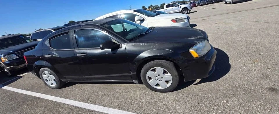 2009 Dodge Avenger Sedan - Image 3 of 8