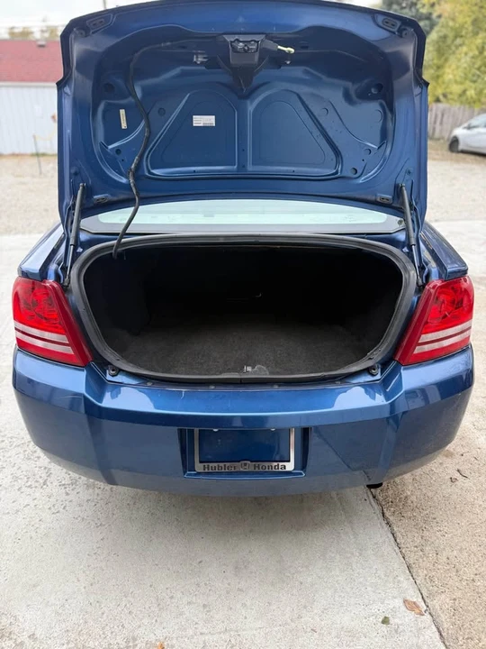 2009 Dodge Avenger Sedan - Image 9 of 10