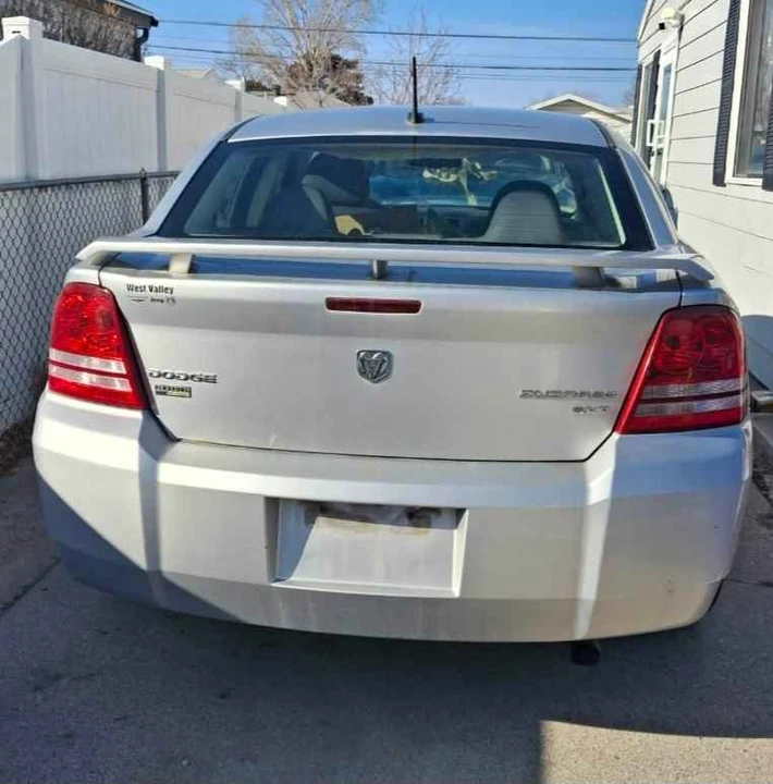2009 Dodge Avenger Sedan - Image 2 of 4