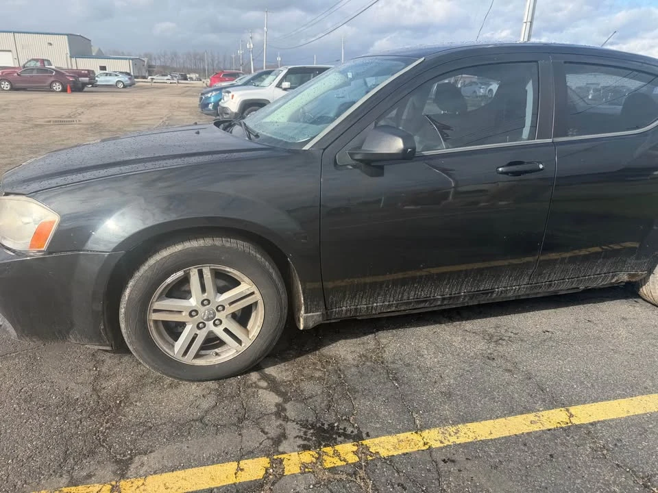 2009 Dodge Avenger Sedan - Image 4 of 4