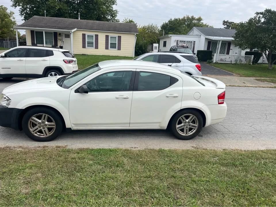 2009 Dodge Avenger Sedan - Image 4 of 4