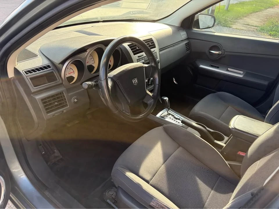 2009 Dodge Avenger Sedan - Image 5 of 11