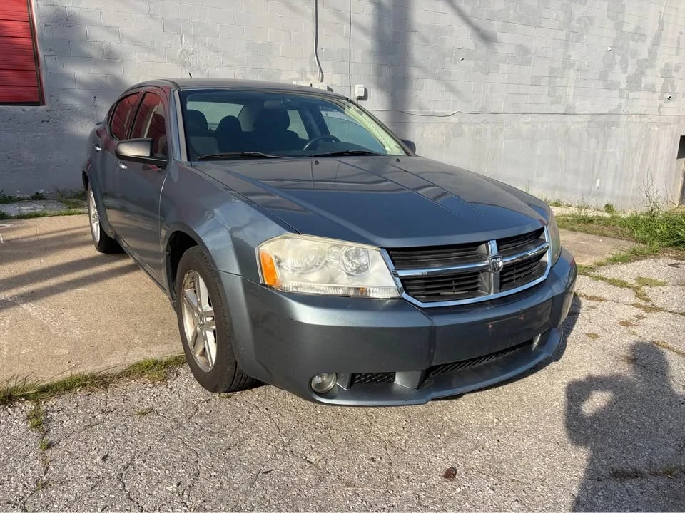 2009 Dodge Avenger Sedan - Image 2 of 11