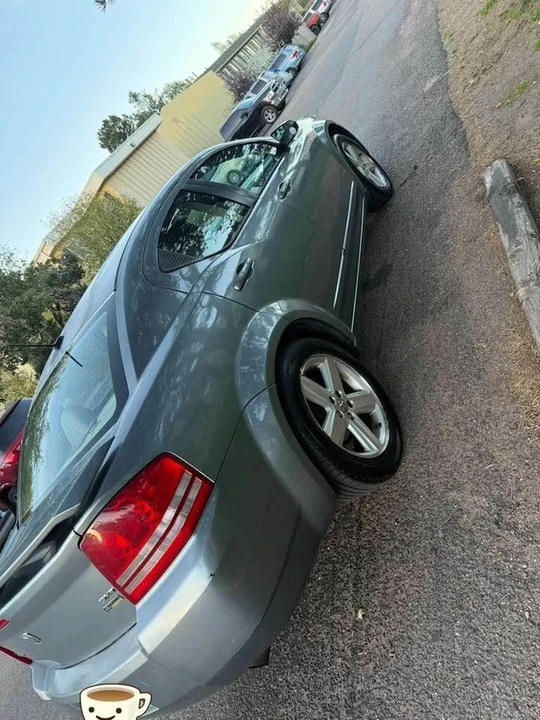 2009 Dodge Avenger Sedan - Image 7 of 10