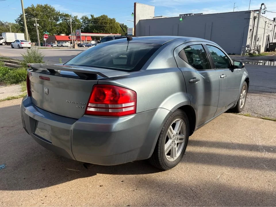 2009 Dodge Avenger Sedan - Image 3 of 11