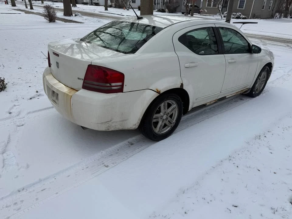 2009 Dodge Avenger Sedan - Image 5 of 6