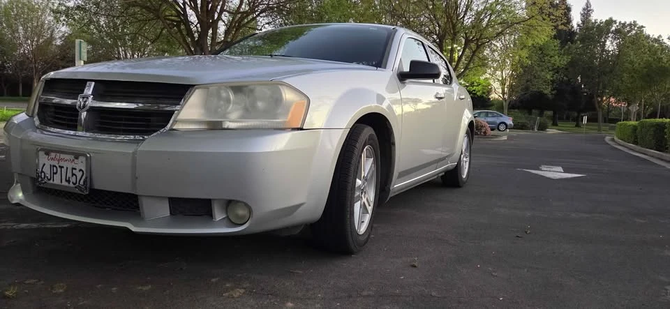 2009 Dodge Avenger Sedan - Image 2 of 18