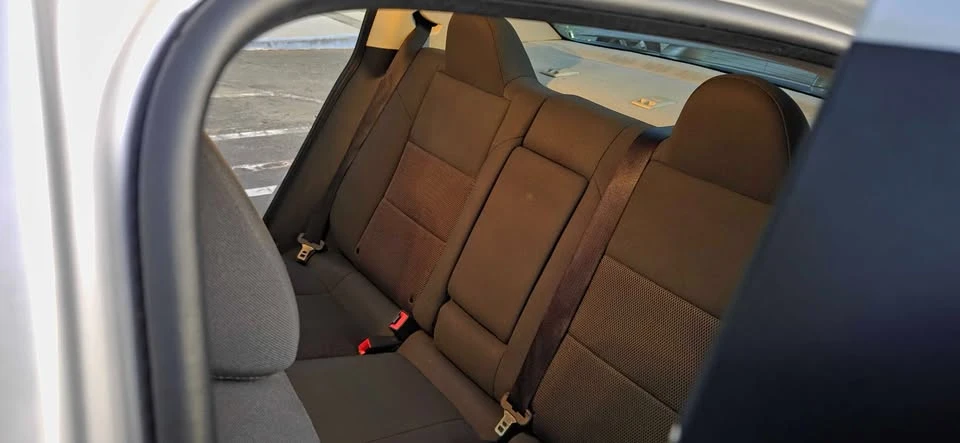 2009 Dodge Avenger Sedan - Image 16 of 18