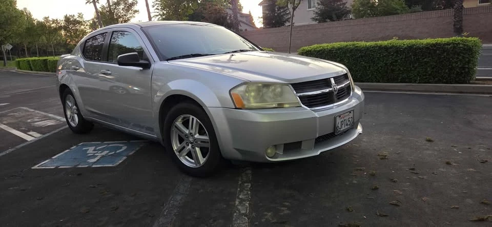 2009 Dodge Avenger Sedan - Image 4 of 18