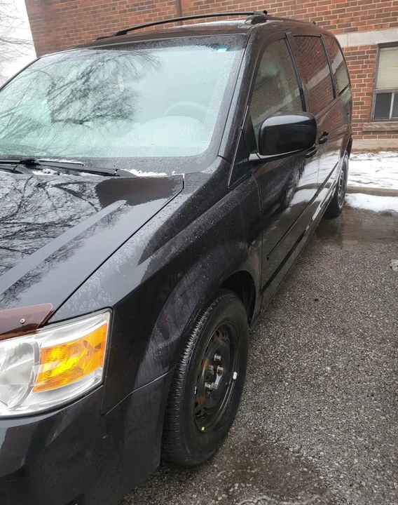 2009 Dodge Caravan - Image 3 of 7