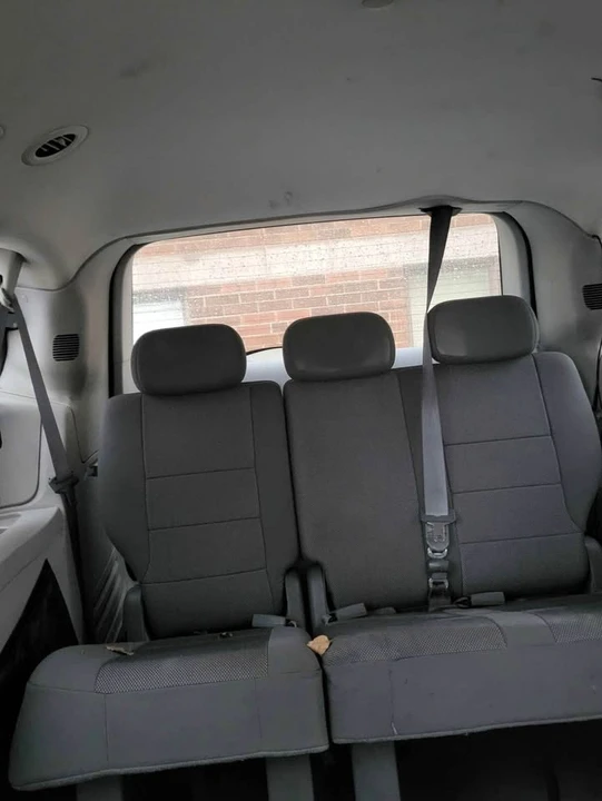 2009 Dodge Caravan - Image 6 of 7