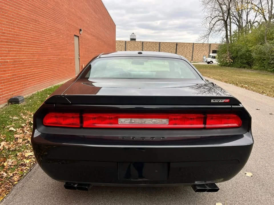 2009 Dodge Challenger 3rd Gen - Image 12 of 20