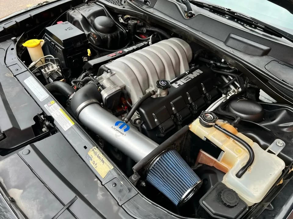 2009 Dodge Challenger 3rd Gen - Image 15 of 20