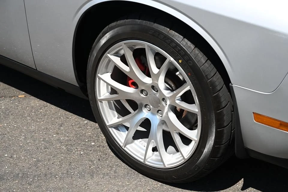 2009 Dodge Challenger 3rd Gen - Image 9 of 20
