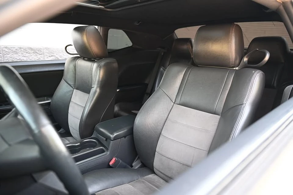 2009 Dodge Challenger 3rd Gen - Image 16 of 20