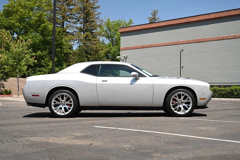 2009 Dodge Challenger 3rd Gen - Image 8 of 20