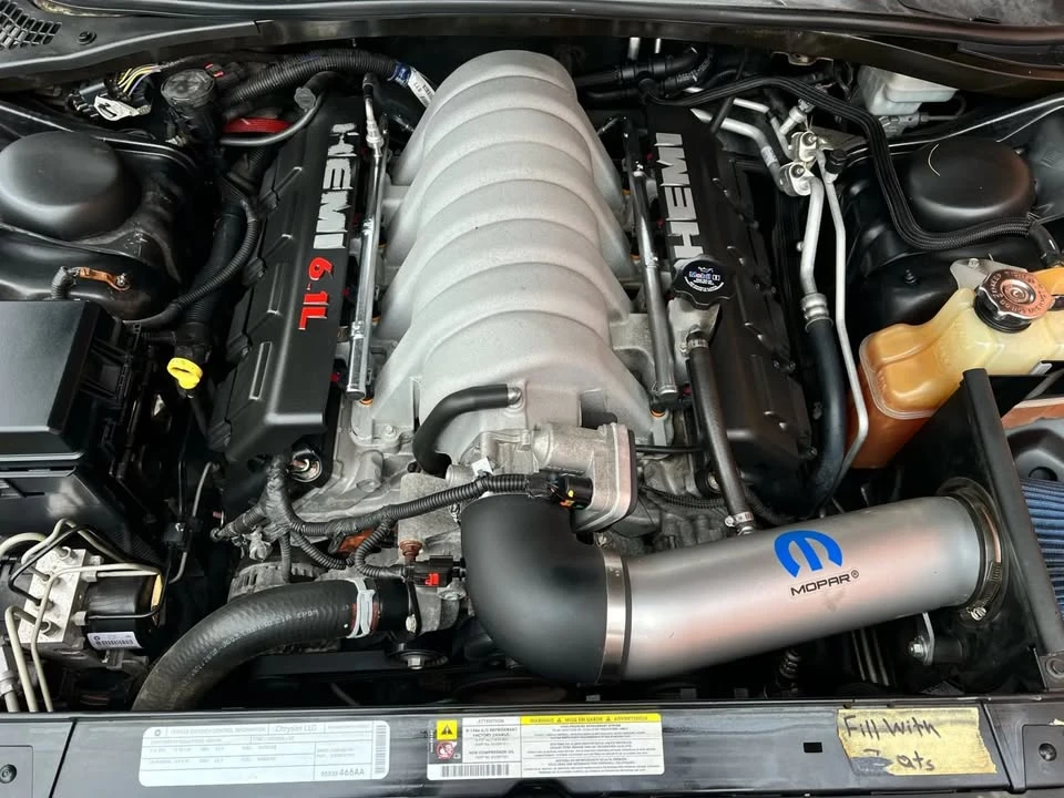 2009 Dodge Challenger 3rd Gen - Image 16 of 20