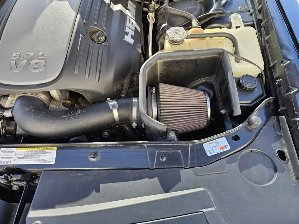 2009 Dodge Challenger 3rd Gen - Image 10 of 13