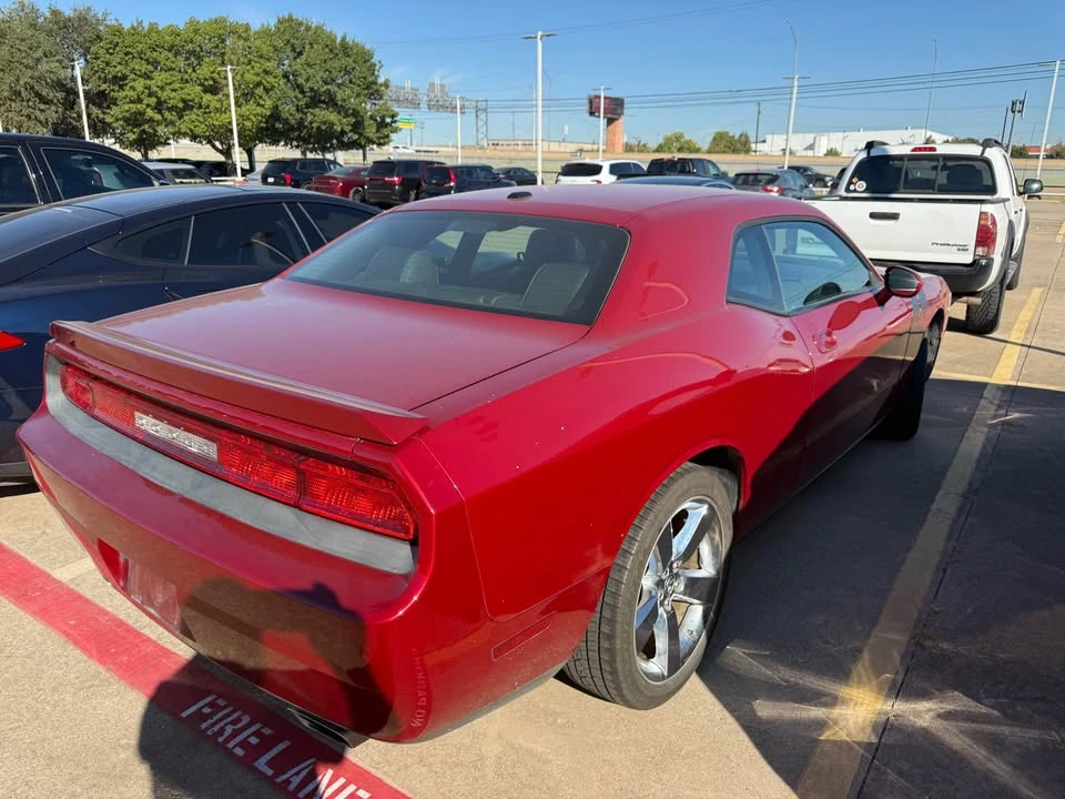 2009 Dodge Challenger 3rd Gen - Image 7 of 14