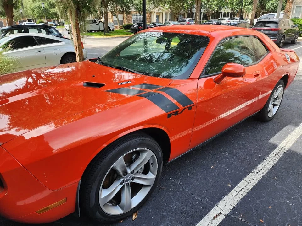 2009 Dodge Challenger 3rd Gen - Image 10 of 17