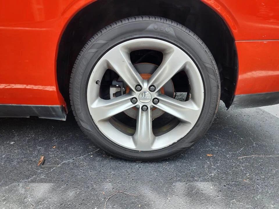2009 Dodge Challenger 3rd Gen - Image 13 of 17