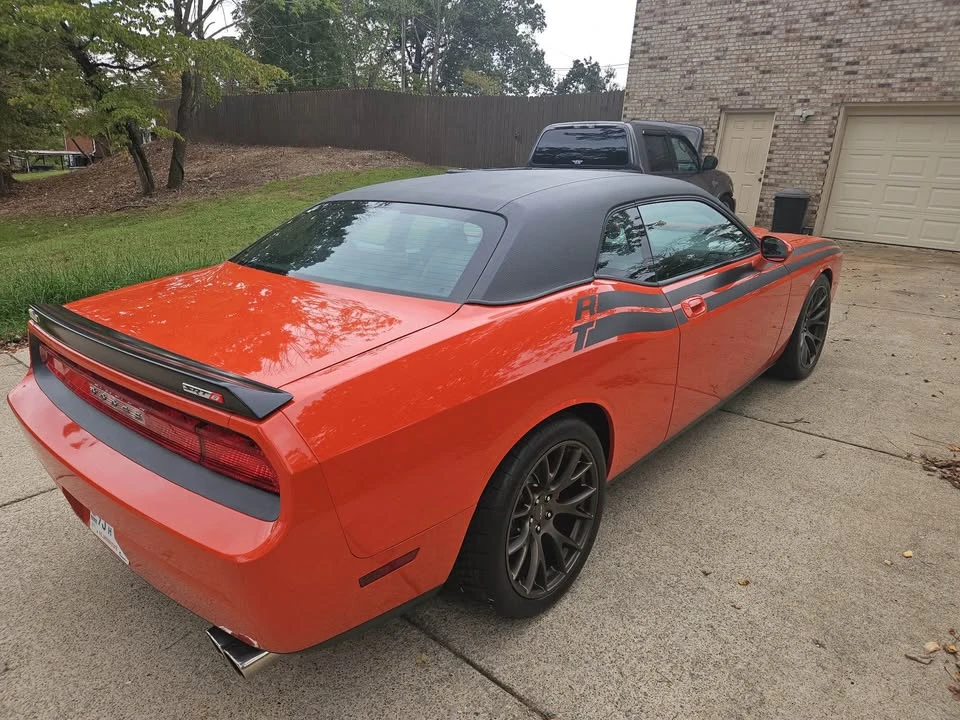 2009 Dodge Challenger 3rd Gen - Image 2 of 8