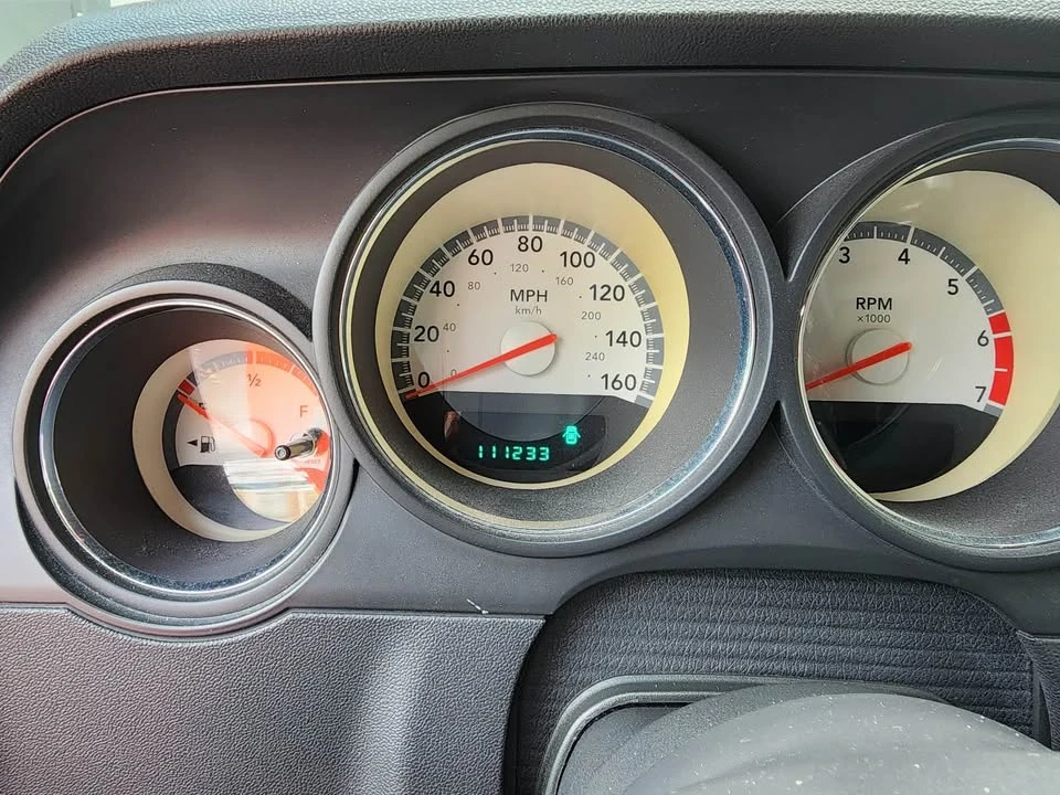 2009 Dodge Challenger 3rd Gen - Image 12 of 17