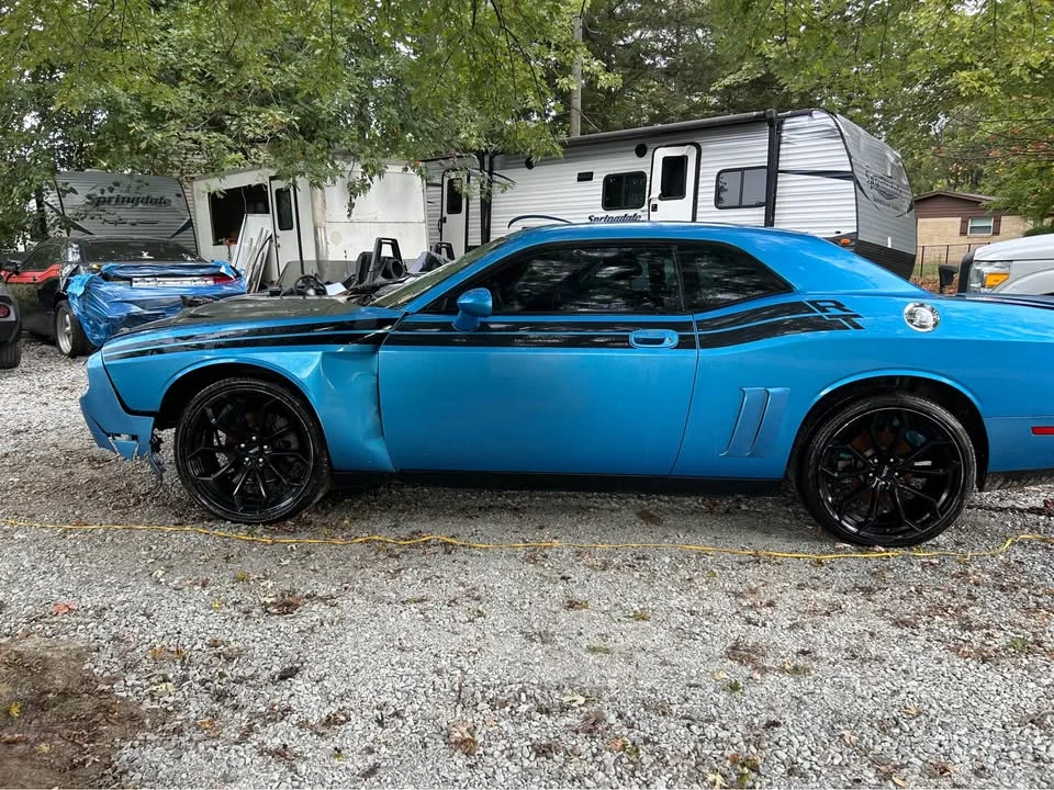 2009 Dodge Challenger 3rd Gen - Image 2 of 15