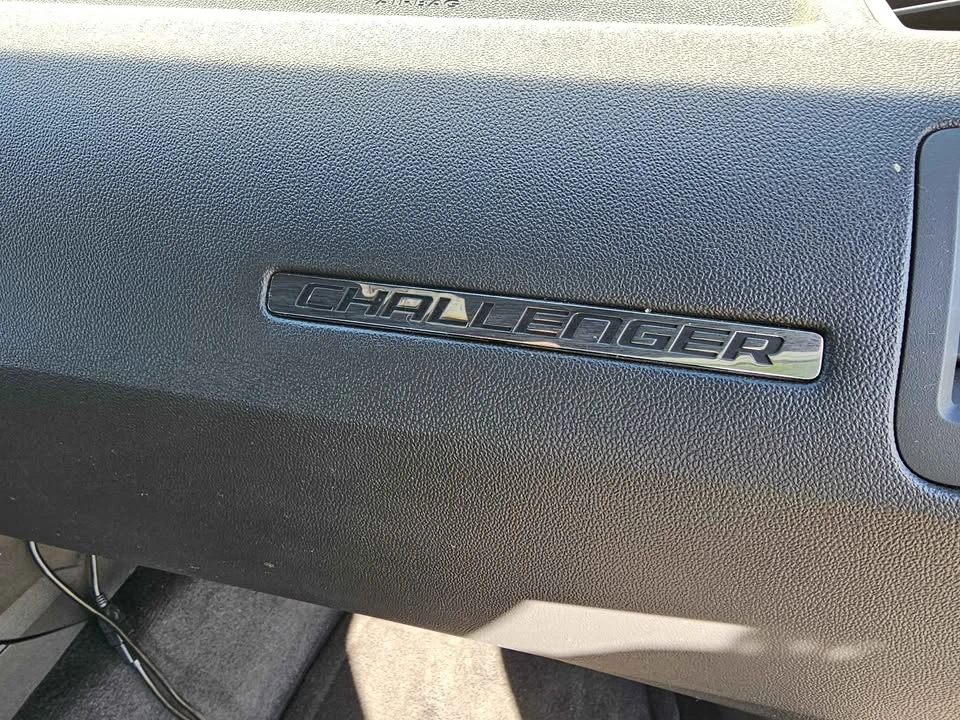 2009 Dodge Challenger 3rd Gen - Image 5 of 13
