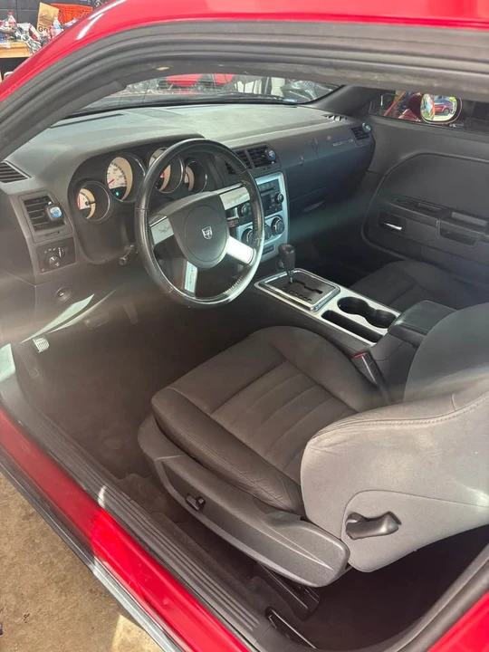 2009 Dodge Challenger 3rd Gen - Image 5 of 8