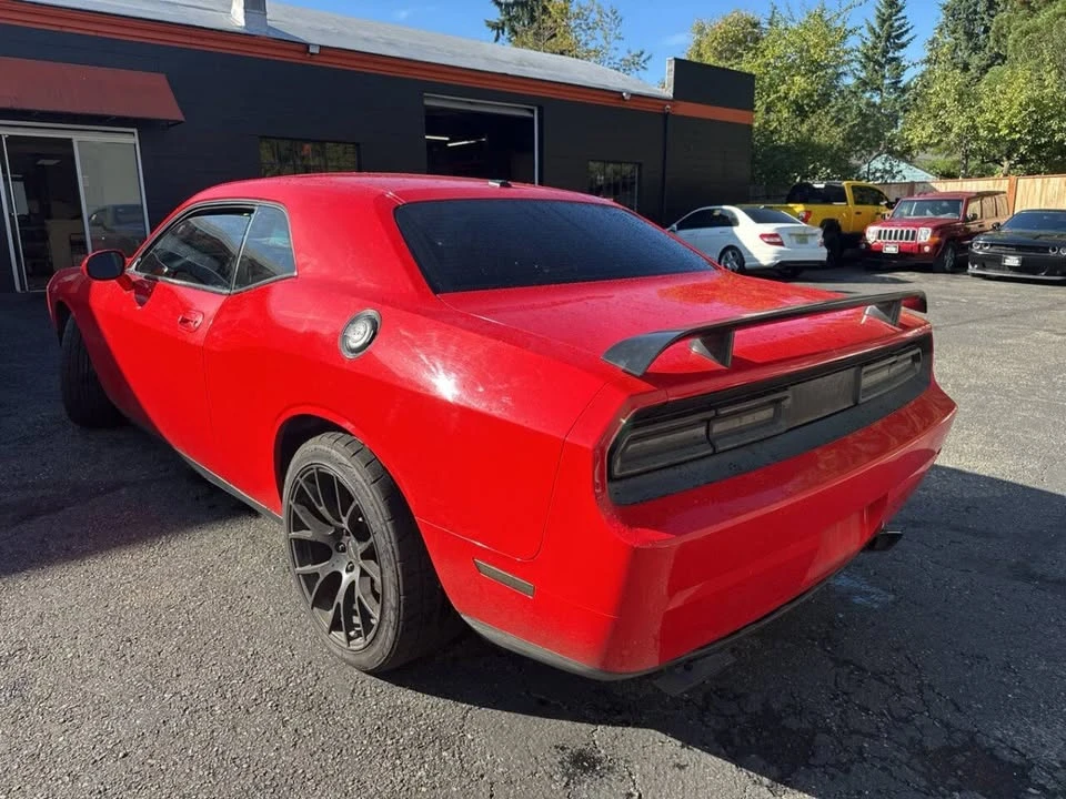 2009 Dodge Challenger 3rd Gen - Image 2 of 2