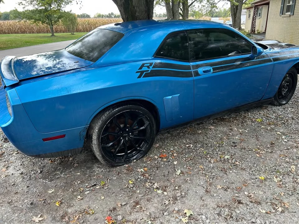 2009 Dodge Challenger 3rd Gen - Image 4 of 15
