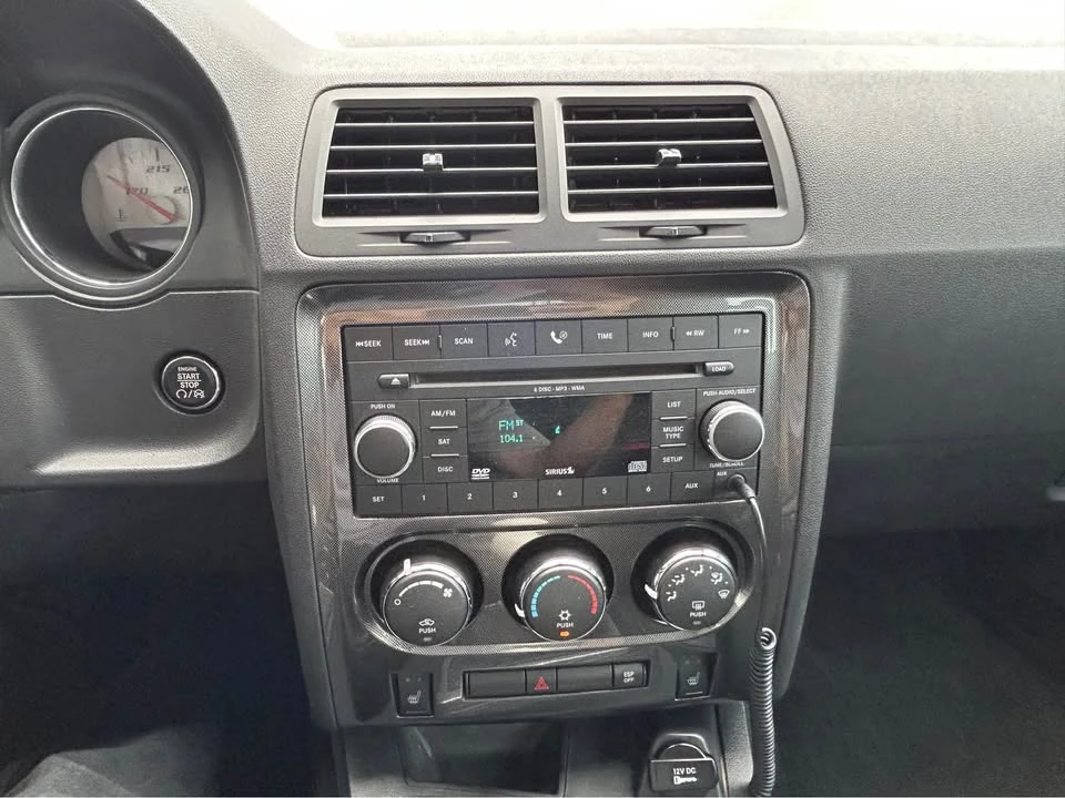 2009 Dodge Challenger 3rd Gen - Image 14 of 15